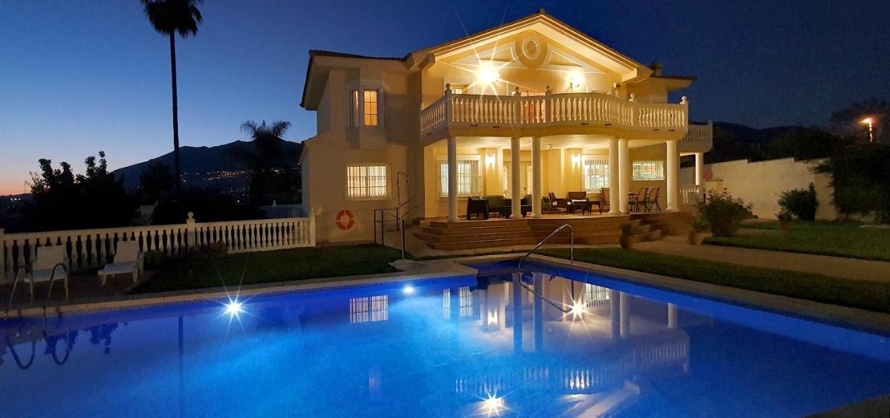 Golden Villa Costa Del Sol - Big Private Pool - Bbq - Good Location Fuengirola Exterior photo