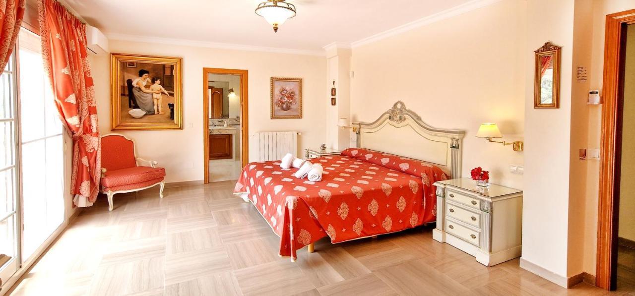 Golden Villa Costa Del Sol - Big Private Pool - Bbq - Good Location Fuengirola Exterior photo