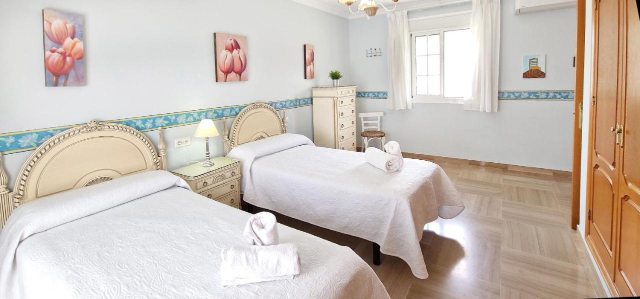 Golden Villa Costa Del Sol - Big Private Pool - Bbq - Good Location Fuengirola Exterior photo
